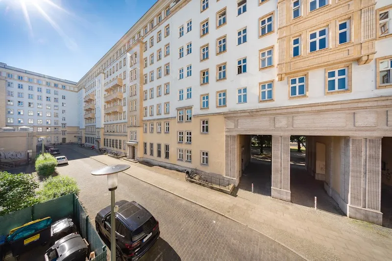 Wohnung an der Friedrichshainer Magistrale ab sofort neu zu vermieten - WBS erforderlich ! — photo 1